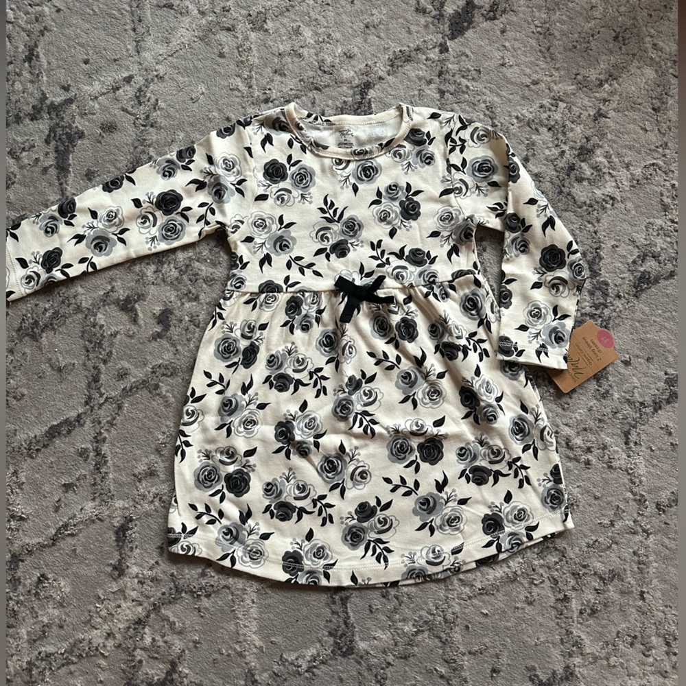 3T Touched by Nature long sleeved dress